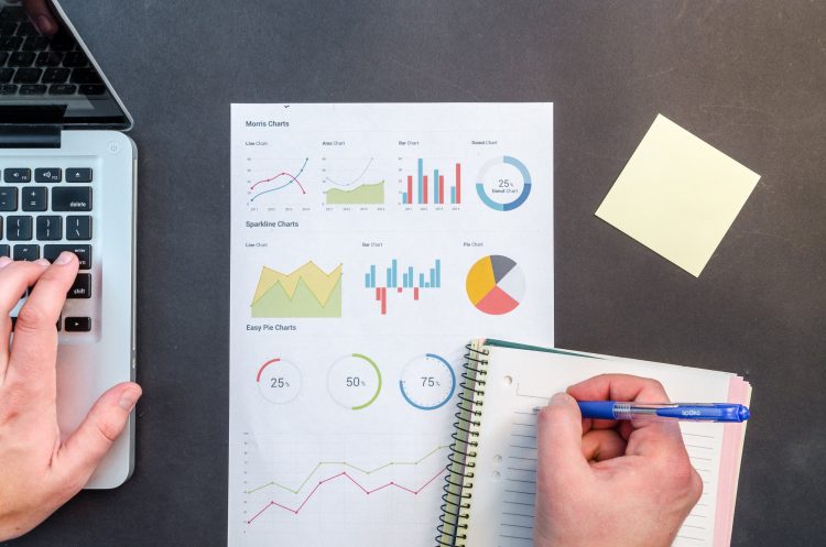Features that data science and machine learning platforms must have