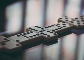 dominoes