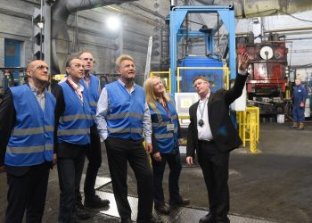 Dave Green, Mettis Aerospace CTO conducts site visit with Wireless Broadband Alliance and partners. Rob Lacey/Photographer