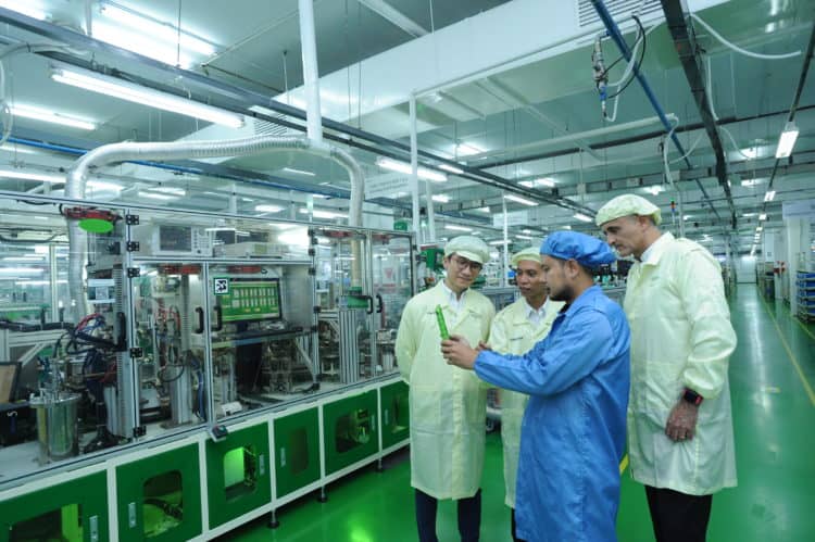 Schneider’s smart factory in Batam kickstarts IIoT in Asia
