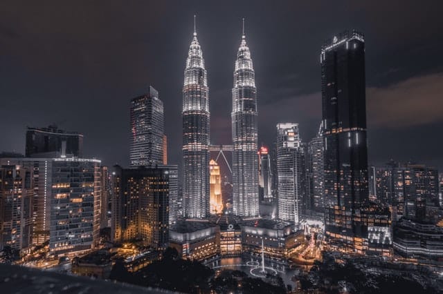 PHOTO by Umar Mukhtar from Pexels