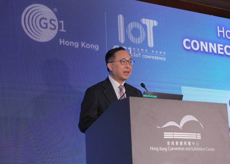 Nicholas W. Yang, Hong Kong’s Secretary for Innovation and Technology, attends Hong Kong IoT Conference 2019 as guest of honor.