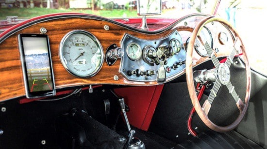 A vehicle fitted with Fensens' smart IoT cameras.