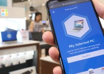 Harvey Norman in Millennial Walk in Singapore is the first to experience Microsoft Synchronized Shopping.