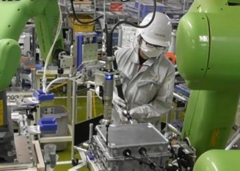 People and robots now find themselves increasingly working side by side.