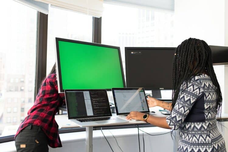 Photo by Christina Morillo: https://www.pexels.com/photo/woman-wearing-white-gray-and-black-elbow-sleeved-dress-using-macbook-pro-1181461/