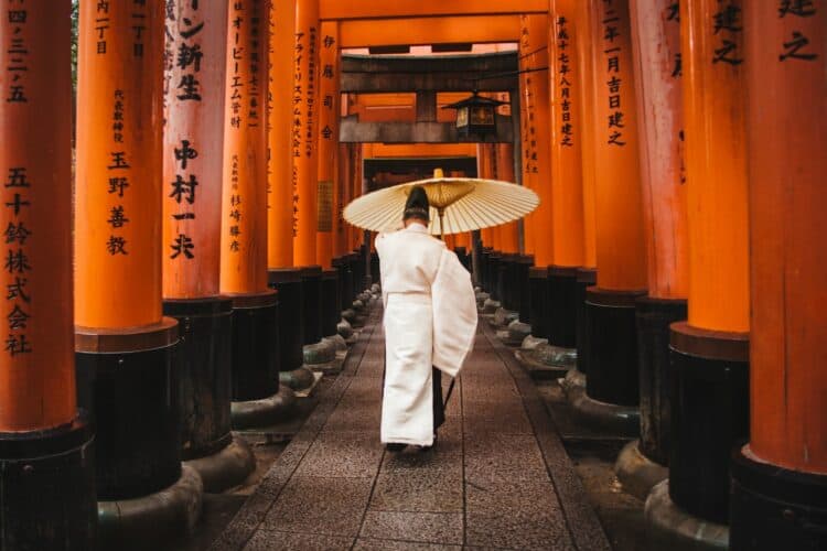 Photo by DSD: https://www.pexels.com/photo/man-holding-an-umbrella-1822605/