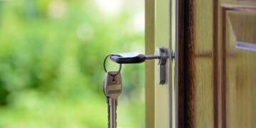 Photo by PhotoMIX Company: https://www.pexels.com/photo/black-handled-key-on-key-hole-101808/