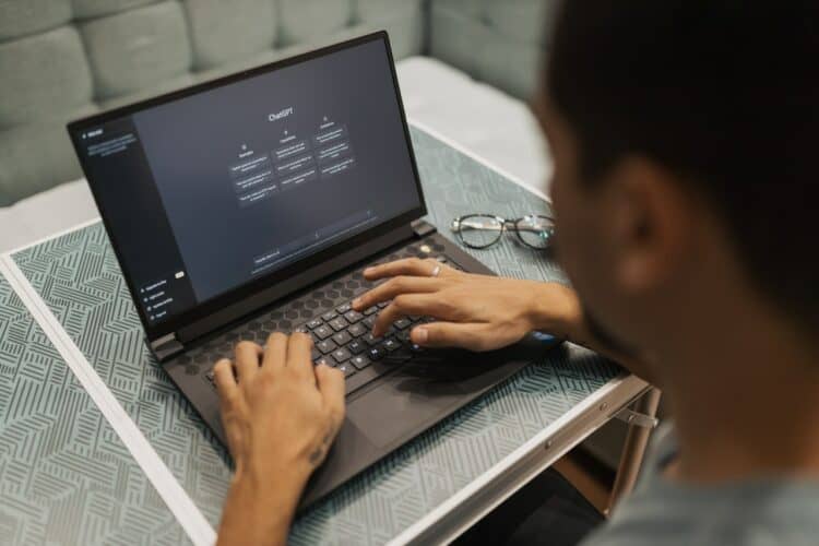 Photo by Matheus Bertelli: https://www.pexels.com/photo/man-people-woman-laptop-16094056/