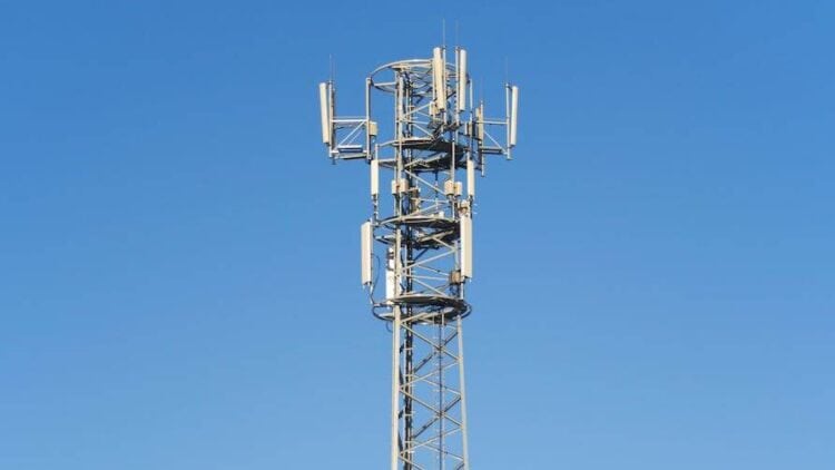 Photo by PhotoMIX Company: https://www.pexels.com/photo/broadcast-tower-94844/