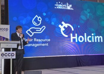 Holcim Philippines president, Horia Adrian at the water resource management award