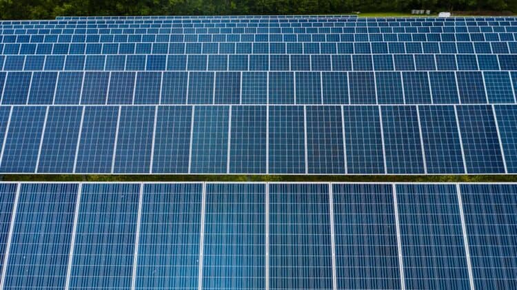 Photo by Kelly    : https://www.pexels.com/photo/rows-of-solar-modules-in-photovoltaic-power-station-4320480/