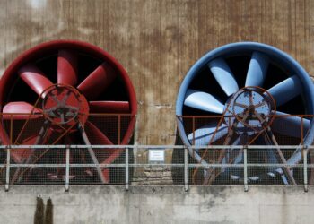 Photo by Pixabay: https://www.pexels.com/photo/red-and-blue-industrial-exhaust-fans-416423/