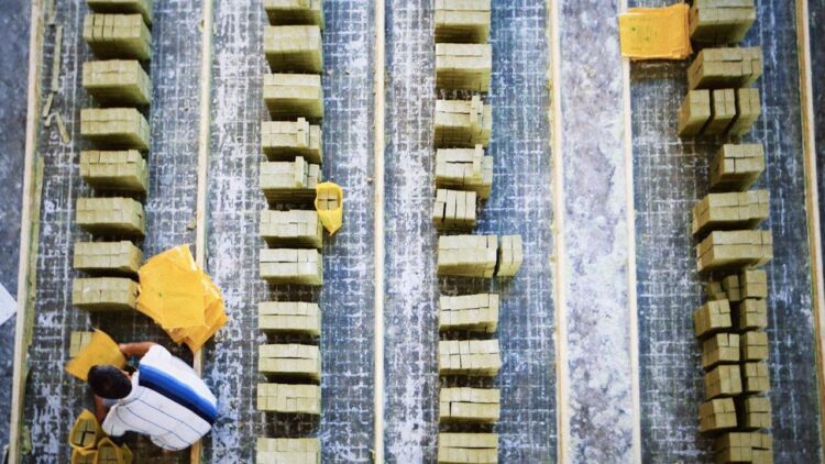 Photo by Mehmet Turgut Kirkgoz : https://www.pexels.com/photo/overhead-view-of-soap-production-factory-29764115/