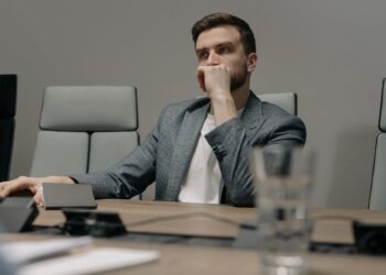 Photo by cottonbro studio: https://www.pexels.com/photo/a-man-in-a-gray-blazer-thinking-6814533/