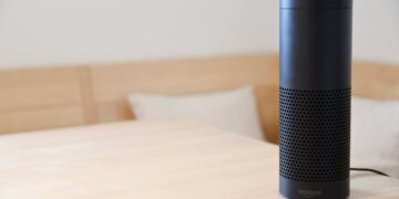 Photo by Fabian Hurnaus: https://www.pexels.com/photo/black-amazon-echo-on-table-977296/
