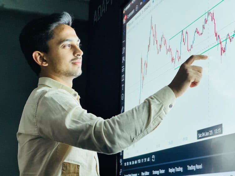 Photo by Kaushal Moradiya from Pexels: https://www.pexels.com/photo/young-professional-analyzing-stock-market-data-32228271/