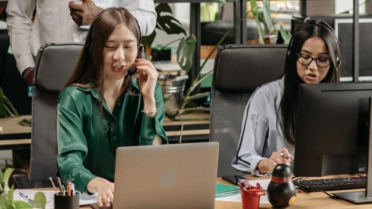 Photo by Pavel Danilyuk from Pexels: https://www.pexels.com/photo/people-working-in-a-call-center-7658405/