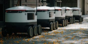 Photo by Kindel Media from Pexels: https://www.pexels.com/photo/delivery-robots-on-sidestreet-8566636/